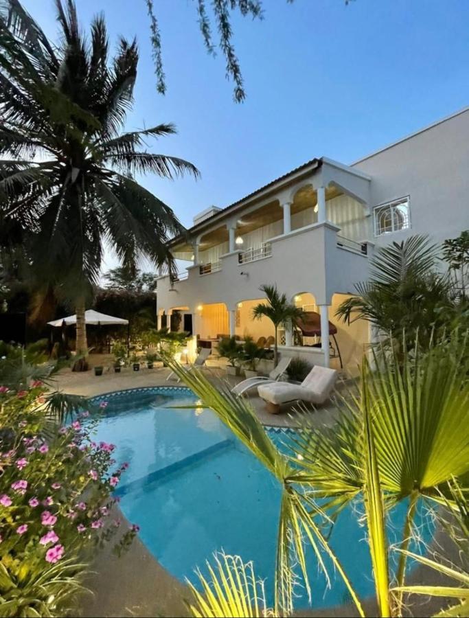 Villa Ngore Saly エクステリア 写真
